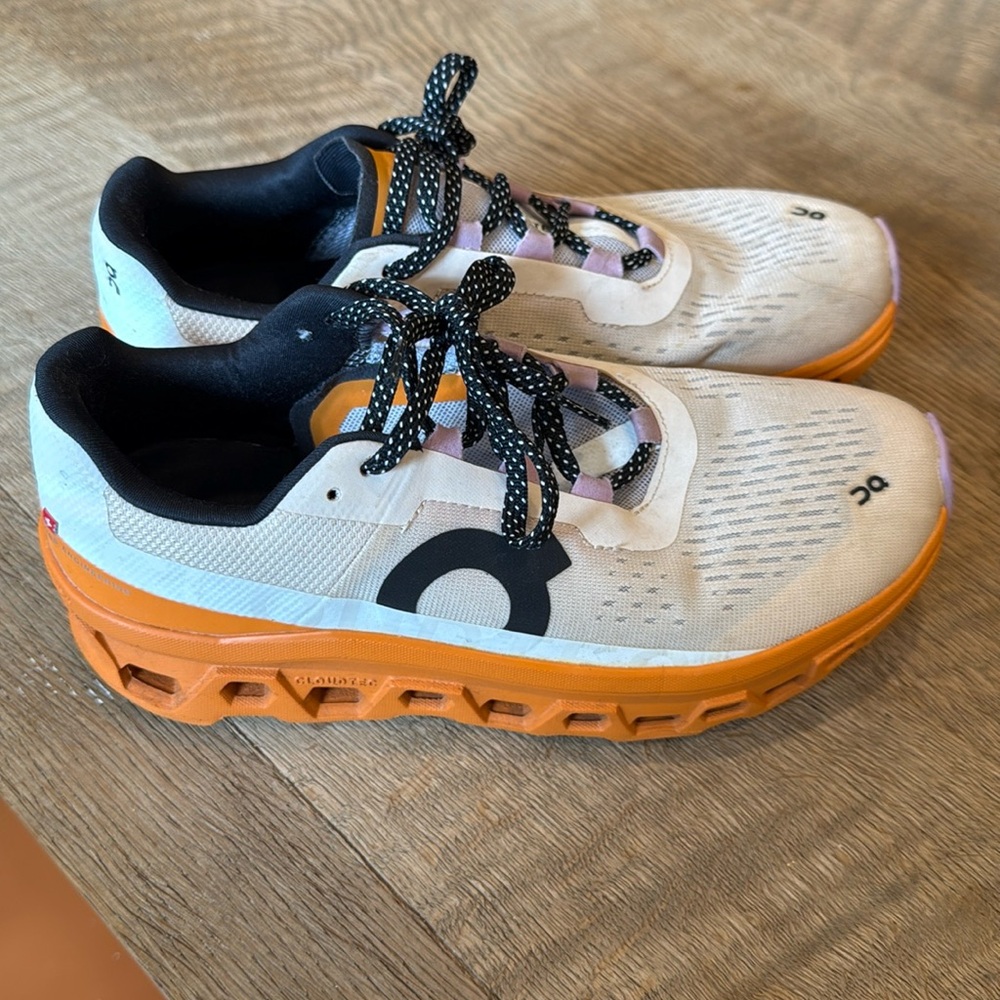 On Running Cloud Monster Orange Women’s Running 8.5